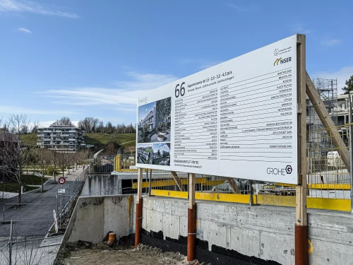 Découpe, impression et pose de panneau de chantier personnalisé dans le canton de vaud, par stick-up.ch